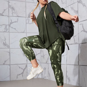 Conjunto Feminino esportivo Estampa Camuflagem Manga Curta Milly. Plus Size