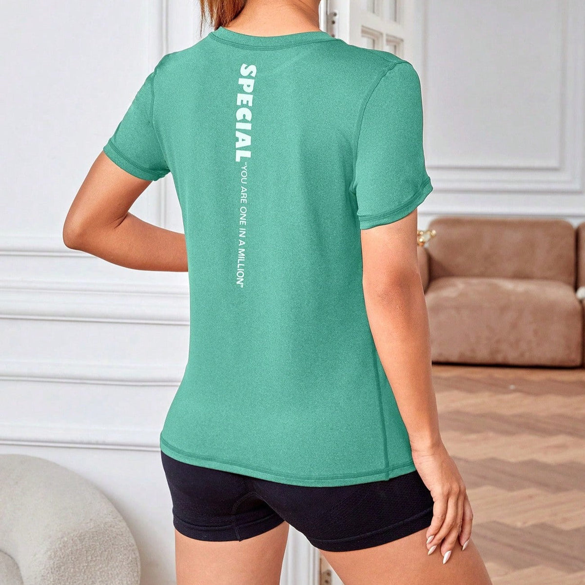 Camiseta Feminina esportiva Gola Redonda Daian