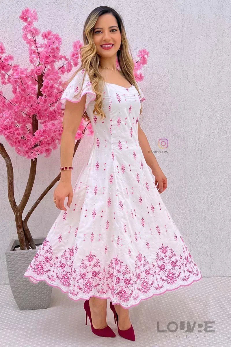 Vestido Midi em Laise de Algodão com Bordados Rosas - Lançamento Moda Evangélica e Executiva