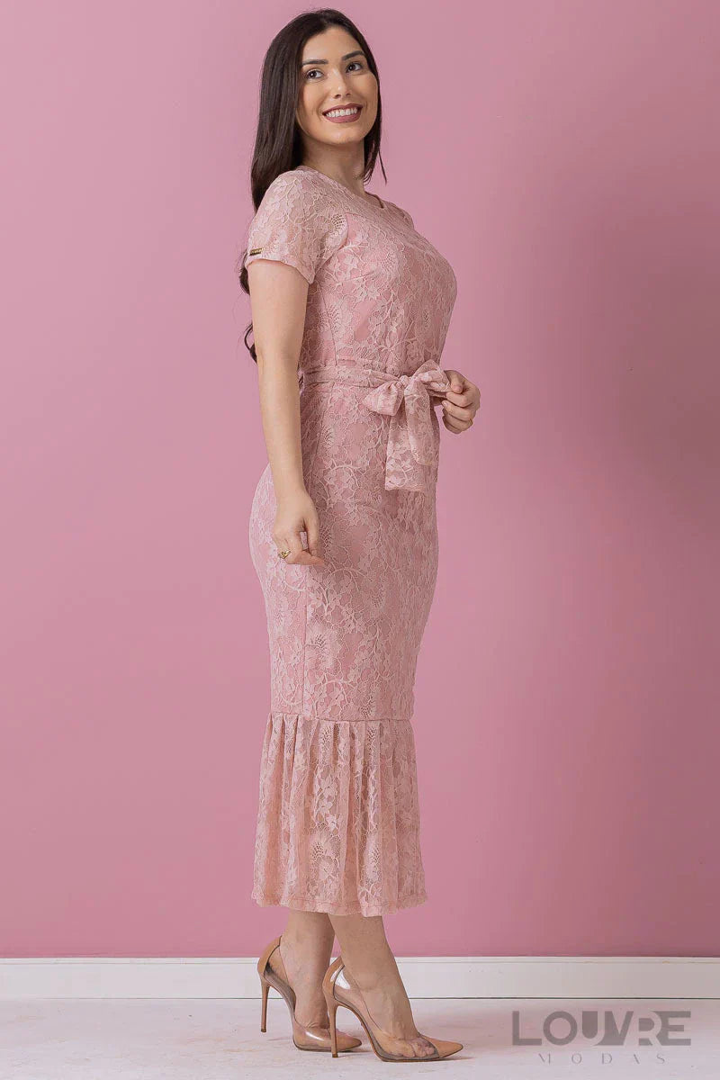 Vestido rosa Midi em Renda toda trabalhada